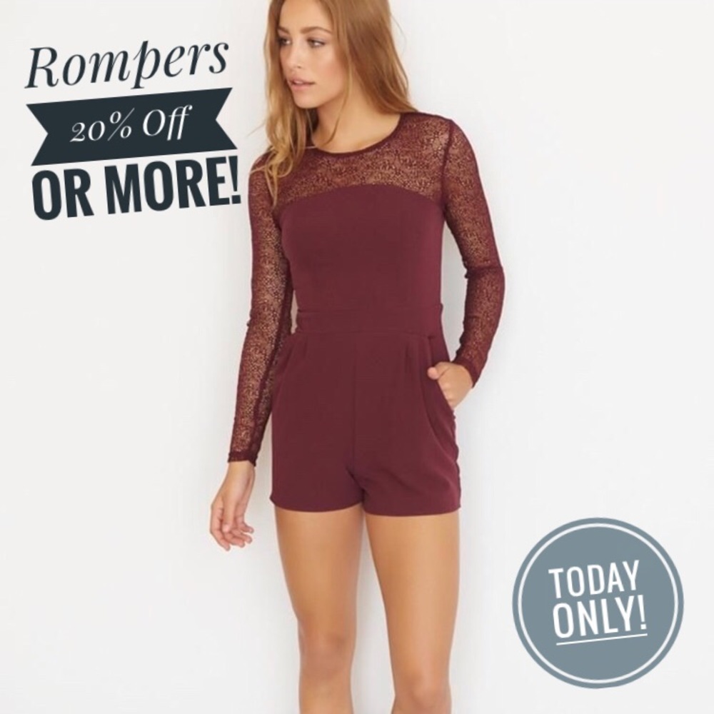 NWOT Maroon Romper w/POCKETS